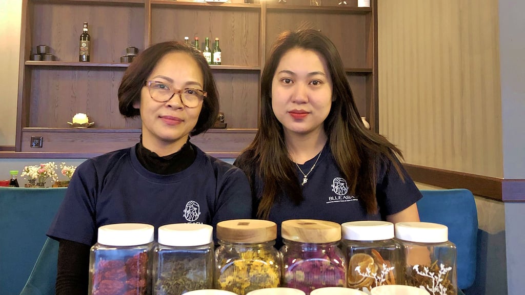 Thi Thu Phuong Nguyen und ihre Nichte Lam Ngoc Nguyen, die Inhaberinnen von „Blue Asia“ in Wittenberg, heißen ihre Gäste herzlich willkommen.