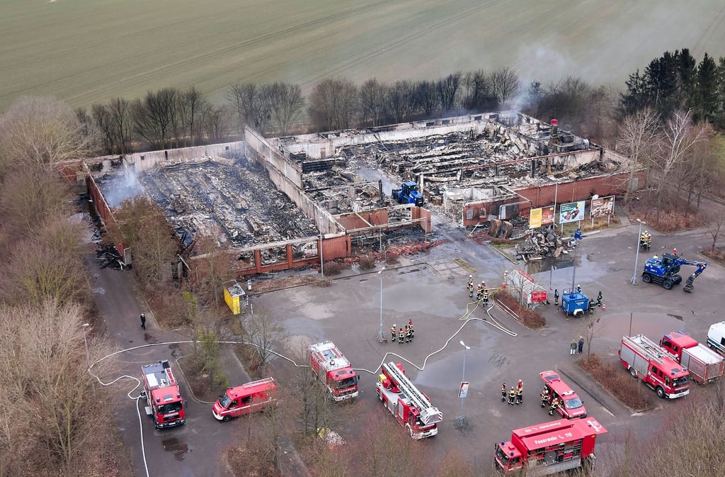 In Zehdenick ist ein Supermarktkomplex abgebrannt.