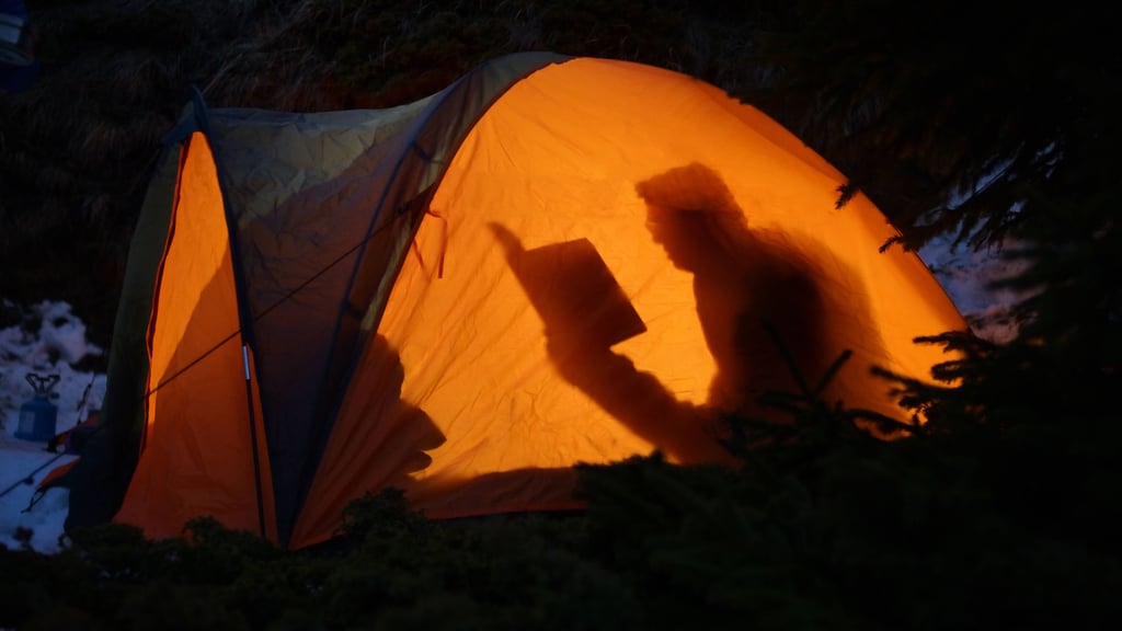 Auch zur Winterzeit zieht es manche Camper raus in die Natur.