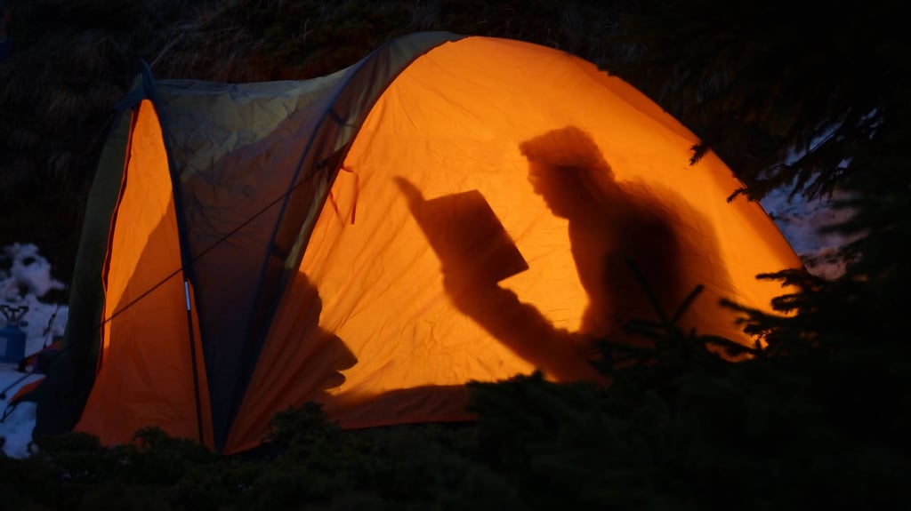 Auch zur Winterzeit zieht es manche Camper raus in die Natur.