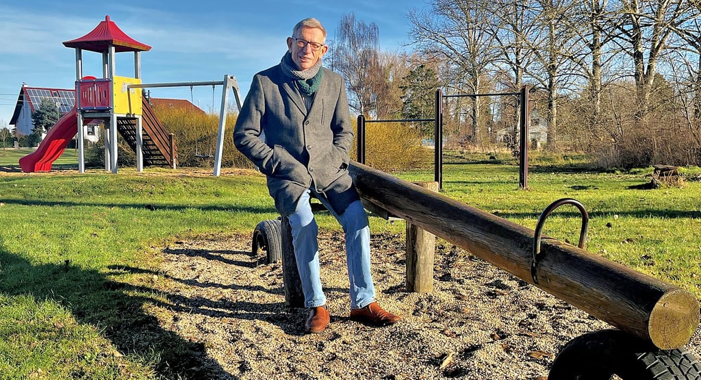 Der Loderslebener Horst Fabich,  Ortsbürgermeister a.D., hat sich unter anderem für die Erneuerung von Spielgeräten eingesetzt.