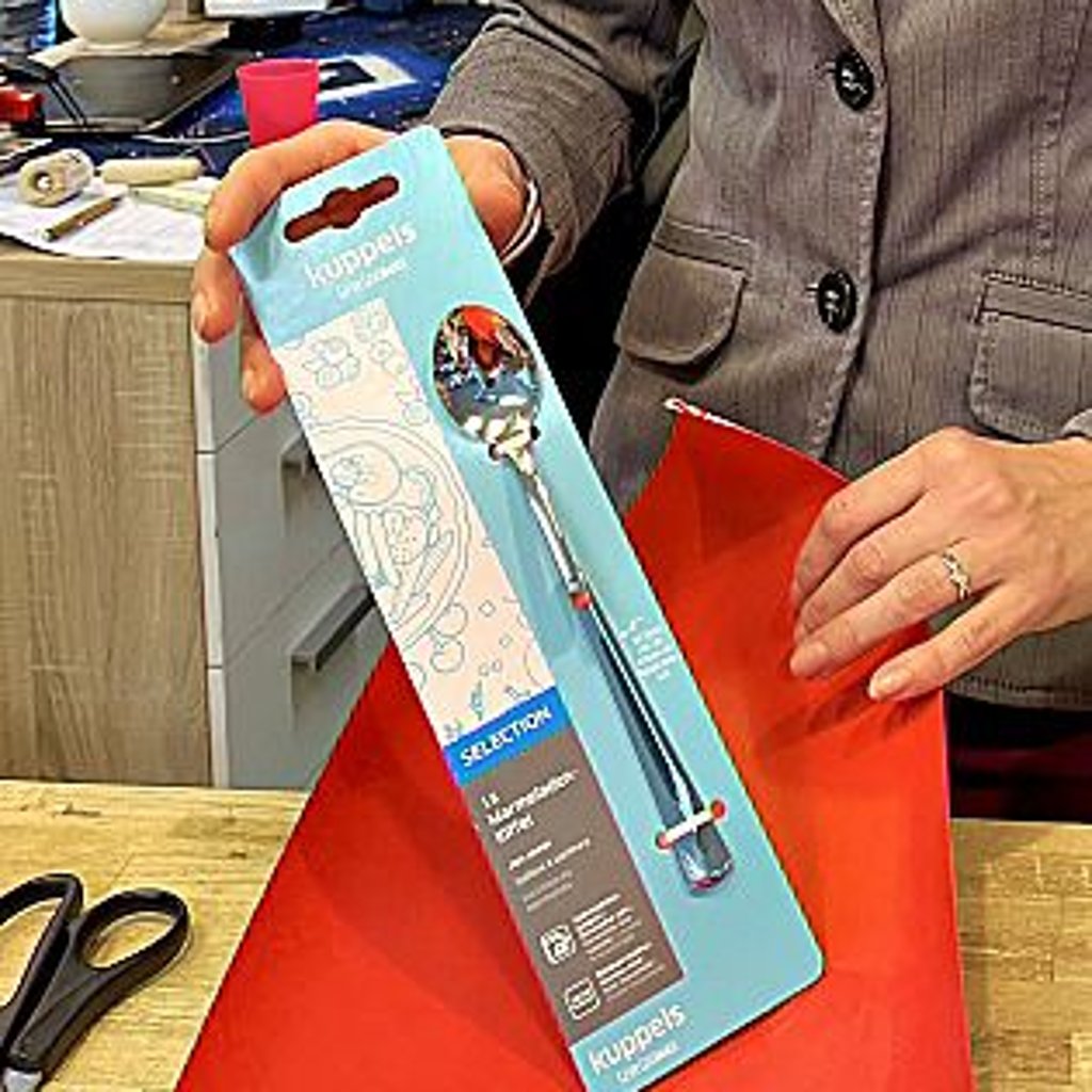 Ein spezieller Marmeladen- und Honiglöffel ist als fünf-Euro-Geschenk im „Spoon“ zu haben.  