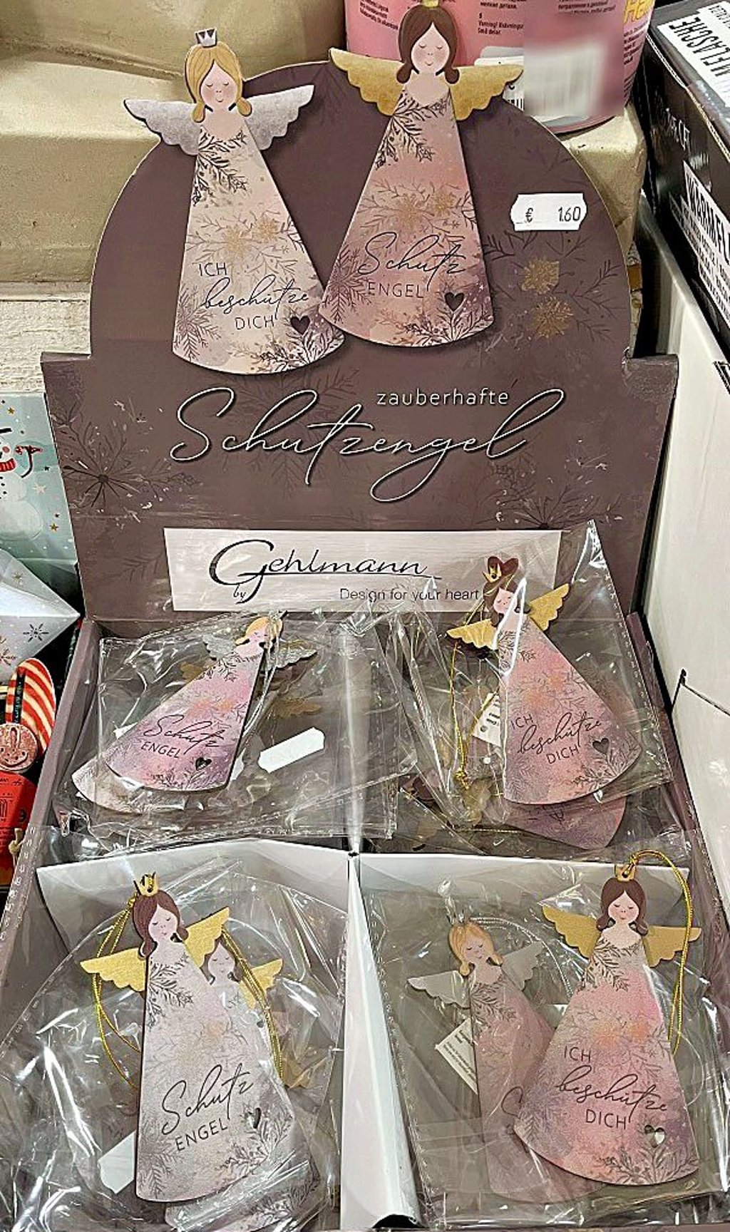 Ein Schutzengel ist immer ein kleiner, sehr persönlicher Gruß. Man findet diese Exemplare in der Gutenberg-Buchhandlung.  