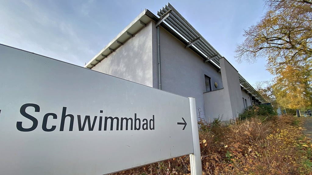 Ab sofort im Dornröschenschlaf: Das Schwimmbad an der Landessportschule in Osterburg.