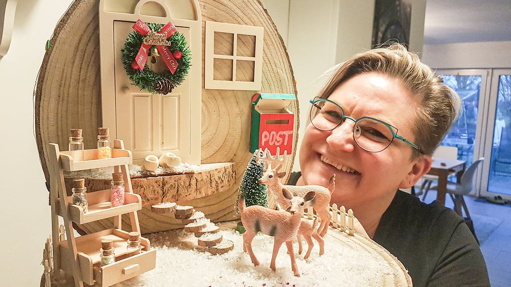 Hinter dieser kleinen Tür wohnt der Wichtel. Katrin Sylvester aus Seehausen (Altmark) im Landkreis Stendal hat ihm seinen Vorgarten gestaltet, alles andere macht Lasse selbst.