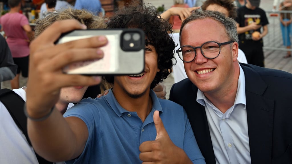 Nicht nur im Wahlkampf, sondern auch in der Regierungsarbeit spielen die sozialen Medien eine immer wichtigere Rolle. (Archivbild)