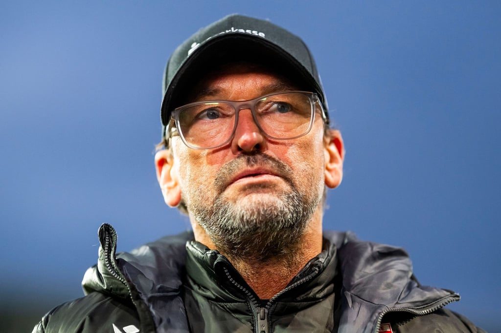 Trainer Claus-Dieter Wollitz spielte mit Energie Cottbus 2:2. (Archivbild)