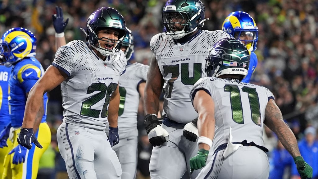 Running Back Charbonnet (links) agierte in der entscheidenden Szene clever.