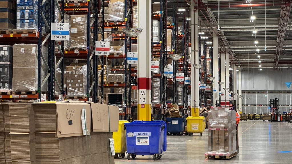 Erstaunlich geordnet: Ein Blick in das Amazon Logistikzentrum in Sülzetal