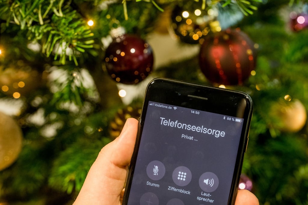 Einsamkeit ist laut Diakonie Sachsen der häufigste Grund für Anrufe bei der Telefonseelsorge. (Symbolbild)