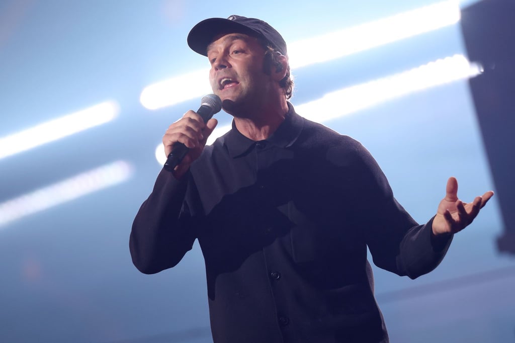 Der Hamburger Sänger Bosse hat sein neues Lied gegen Hass und Gewalt im Netz nun als jugendfreie Version neu aufgenommen. (Archivbild)