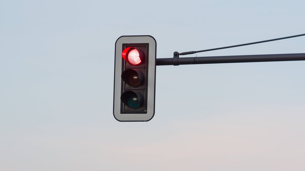 Die Ampel war vor der Rotphase auf Gelb umgesprungen. 