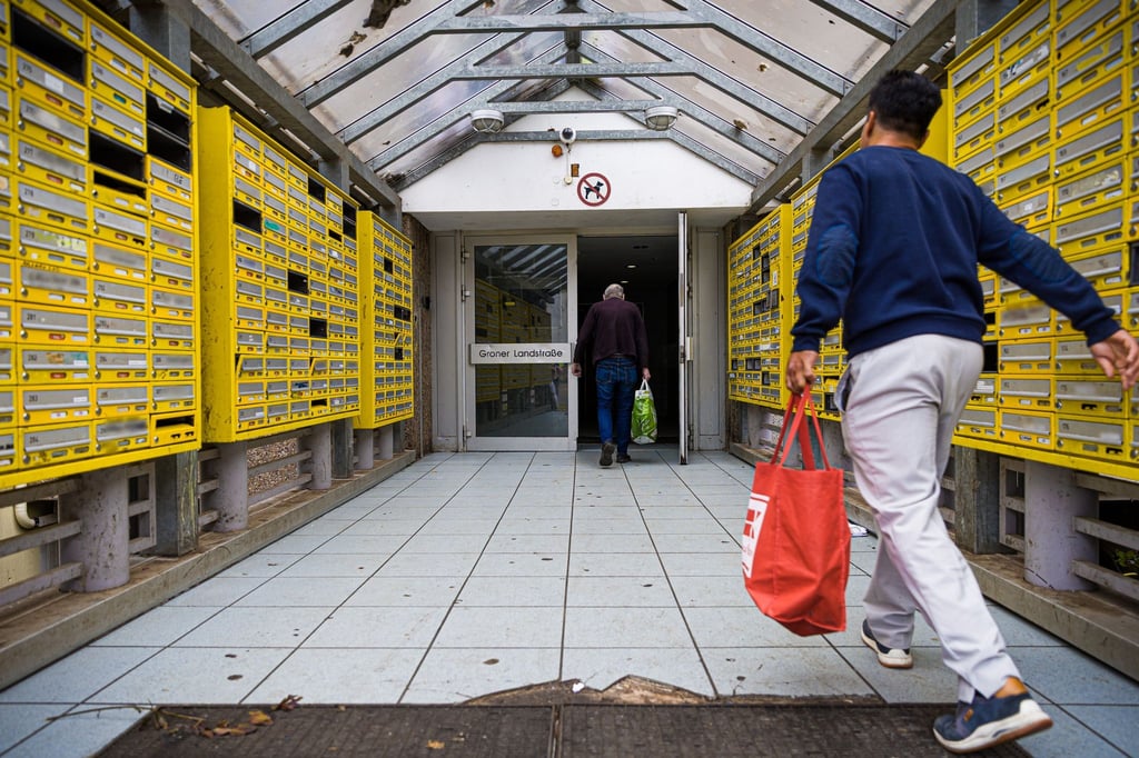 Das verwahrloste Gebäude macht immer wieder Schlagzeilen. (Archivbild)