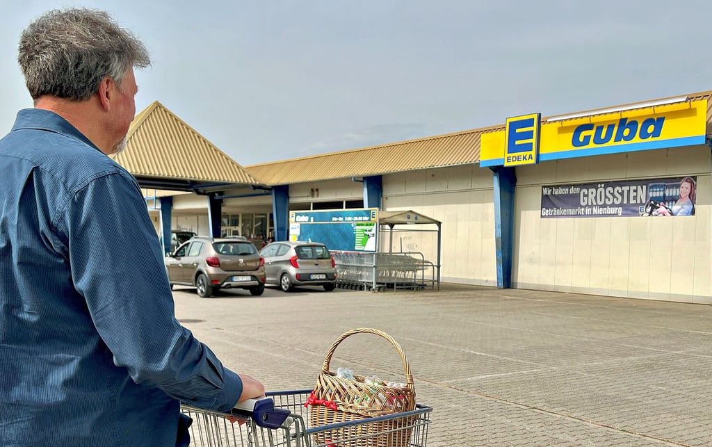 Ein Bild aus vergangenen Tagen – bald soll an gleicher Stelle in Nienburg wieder ein Edeka-Markt entstehen. 