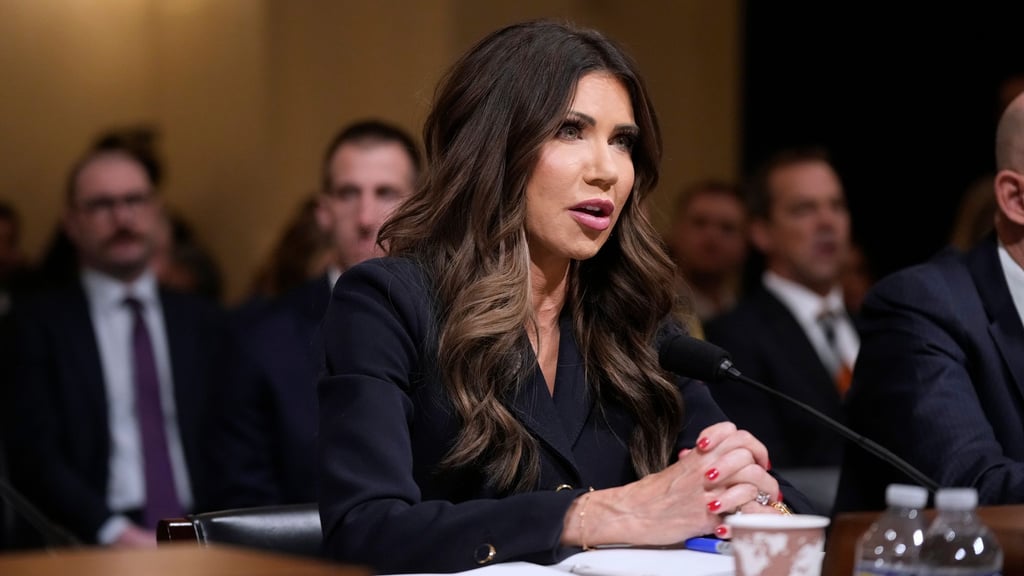 Das US-Militär hat nach Angaben von US-Heimatschutzministerin Noem erneut einen Öltanker beschlagnahmt. (Archivfoto)