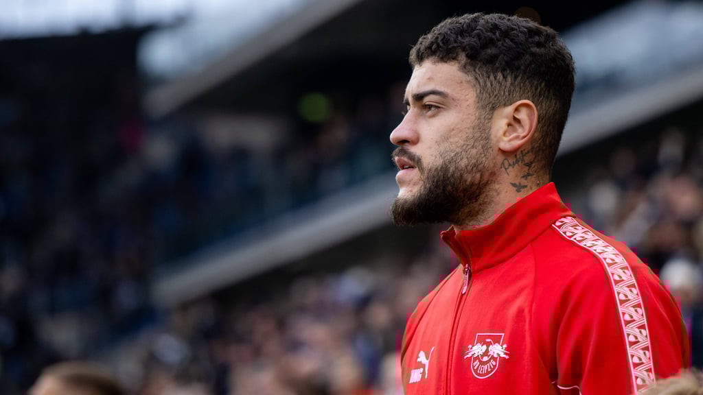 RB Leipzigs Trainer Ole Werner kann im Spiel gegen Bayer Leverkusen auf Stürmer Romulo zurückgreifen