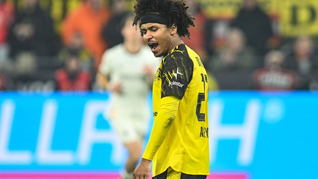 Karim Adeyemi fiel gegen Gladbach negativ auf.