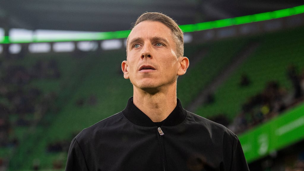 Daniel Bauer spielte vier Jahre lang für den 1. FC Magdeburg: Nun darf er den VfL Wolfsburg in der Bundesliga trainieren.