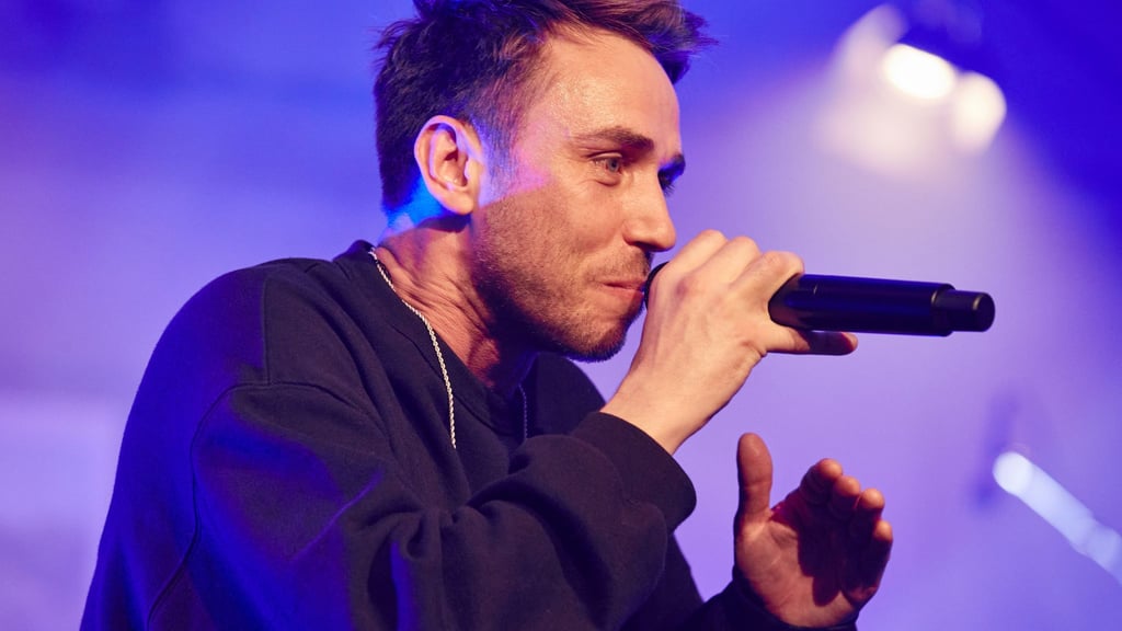 Sänger Clueso feiert mit Familie - und mit einem besonderen Weihnachtsbaum. (Archivbild)