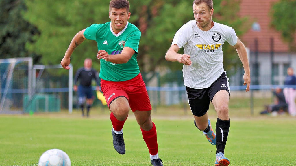 Der SC Seeland ist Herbstmeister der Salzlandliga. Zu den Leistungsträgern im Team gehörte auch Bruno Kropf (rechts). 