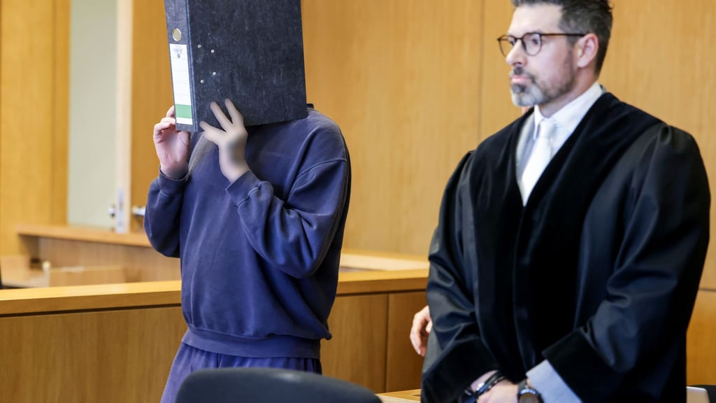 Gegen einen in Aachen verurteilten Krankenpfleger wird auch in Köln ermittelt. (Archivbild)