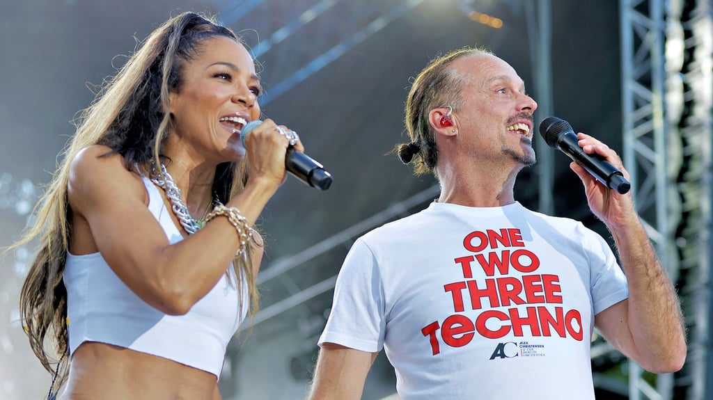 Rockte die Herrenbreite: Alex Christensen auf  der Bühne im August 2024. 2026 wird er erneut in der Stadt auftreten.&nbsp;