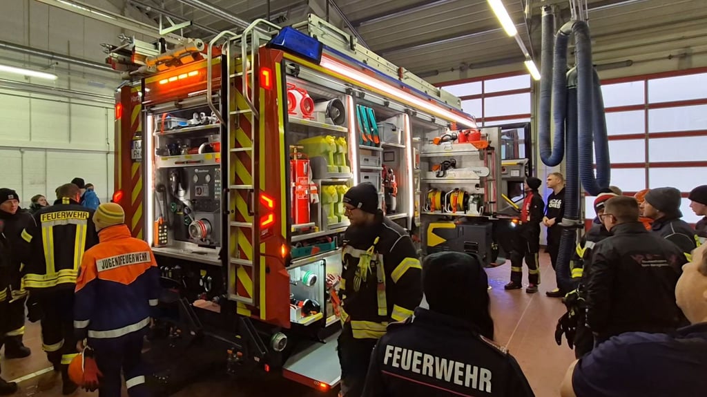Für die Feuerwehr Harzgerode gab es zuletzt ein neues HLF 20. Bis 2032 stehen weitere Neubeschaffungen von Fahrzeugen an. 
