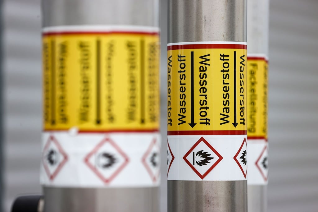 Leitungen sind die Voraussetzung für den Einsatz von Wasserstoff in Industrie und Energieversorgung (Archivbild)