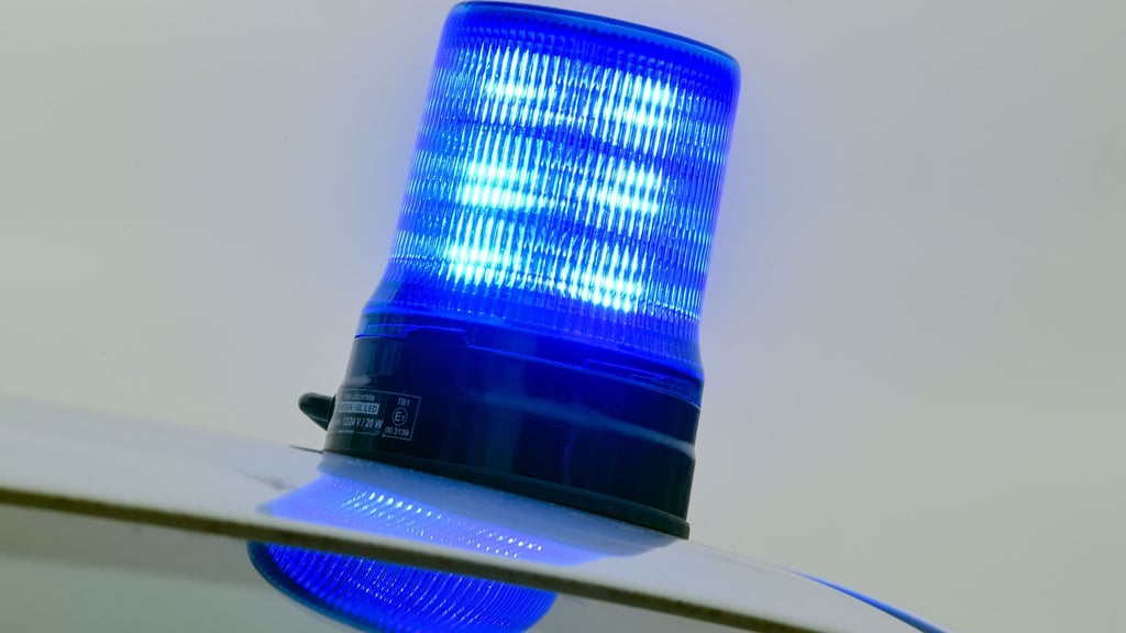 Ermiittler der Polizei mussten in Bernau wegen einer Gewalttat ausrücken. (Symbolbild)