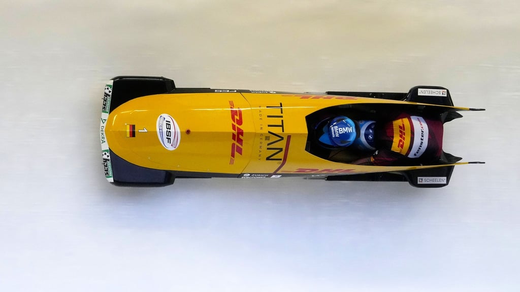 Johannes Lochner und Georg Fleischhauer holen im vierten Zweierbob-Rennen den dritten Sieg.