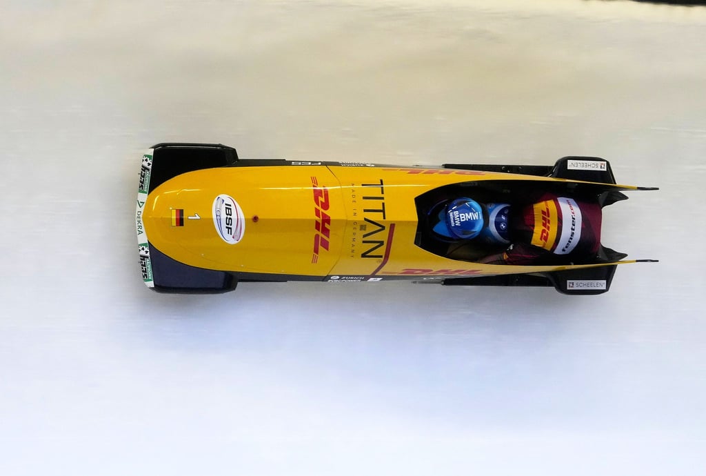 Johannes Lochner und Georg Fleischhauer holen im vierten Zweierbob-Rennen den dritten Sieg.