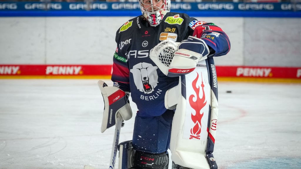 Torhüter Jonas Stettmer konnte die Heimniederlage der Eisbären Berlin gegen Köln nicht verhindern. (Archiv)