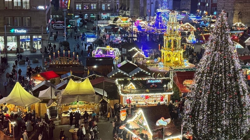 Es gibt viel Lob für den diesjährigen Weihnachtsmarkt in Halle.