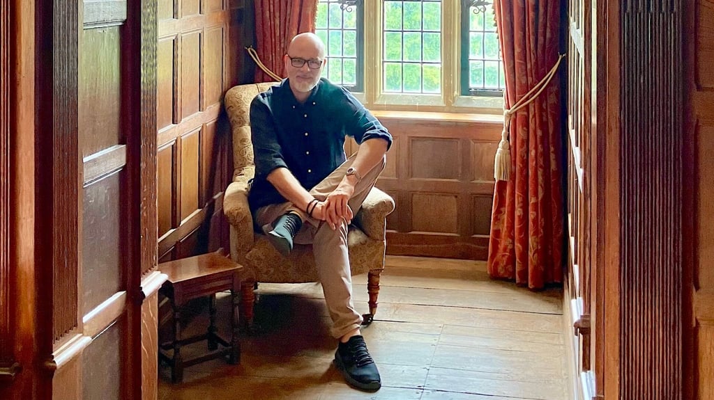 Kai Meyer ist seit den 90er Jahren als Schriftsteller erfolgreich. Sein erstes Buch schrieb er in Halle - über den legendären Kreuzworträtsel-Fall. 