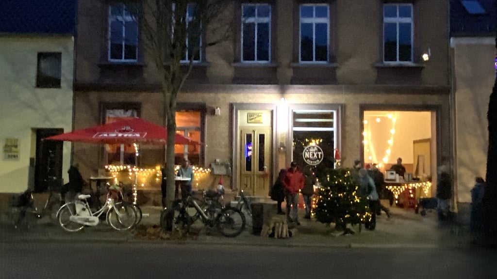 Auch die Gaststätte „Next“ hatte zum Adventsmarkt geöffnet. 