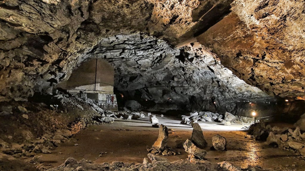 Führungen durch die Heimkehle bei  Uftrungen haben ähnlich wie die Stadtführungen in Quedlinburg besonders viele Gäste während der November-Aktionswoche angelockt.   