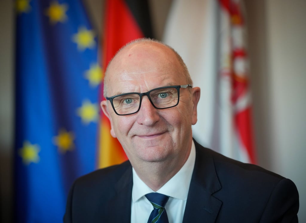 Brandenburgs Ministerpräsident Dietmar Woidke (SPD) verrät, was er an Heiligabend isst (Archivbild).