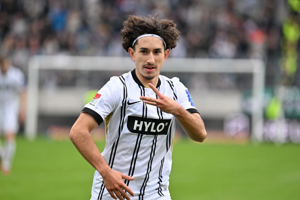 Jason Ceka spielt nach der kurzen Winterpause für Dynamo Dresden. (Archivbild)