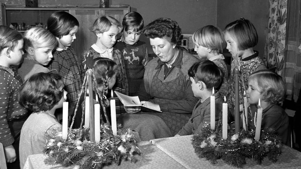 Für viele Ostdeutsche gehört ein bestimmtes Weihnachtsgefühl bis heute dazu. Da dürfen "Weihnachten in Familie" und Lametta nicht fehlen.&nbsp;