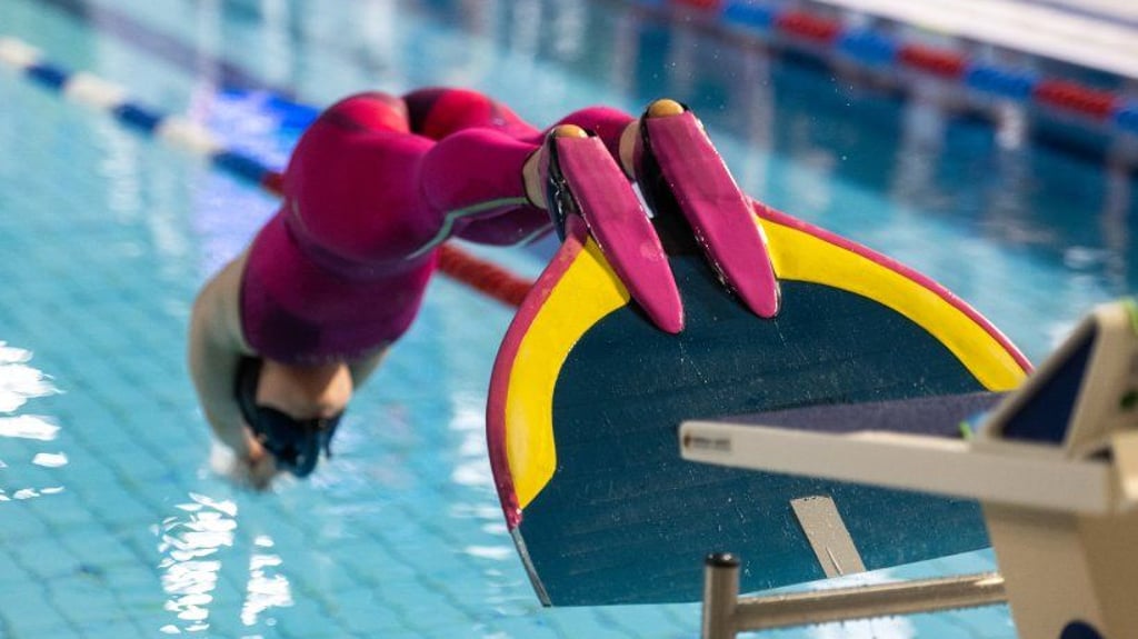 Für das Flossenschwimmen gibt es beim USV Halle eine eigene Sektion. 