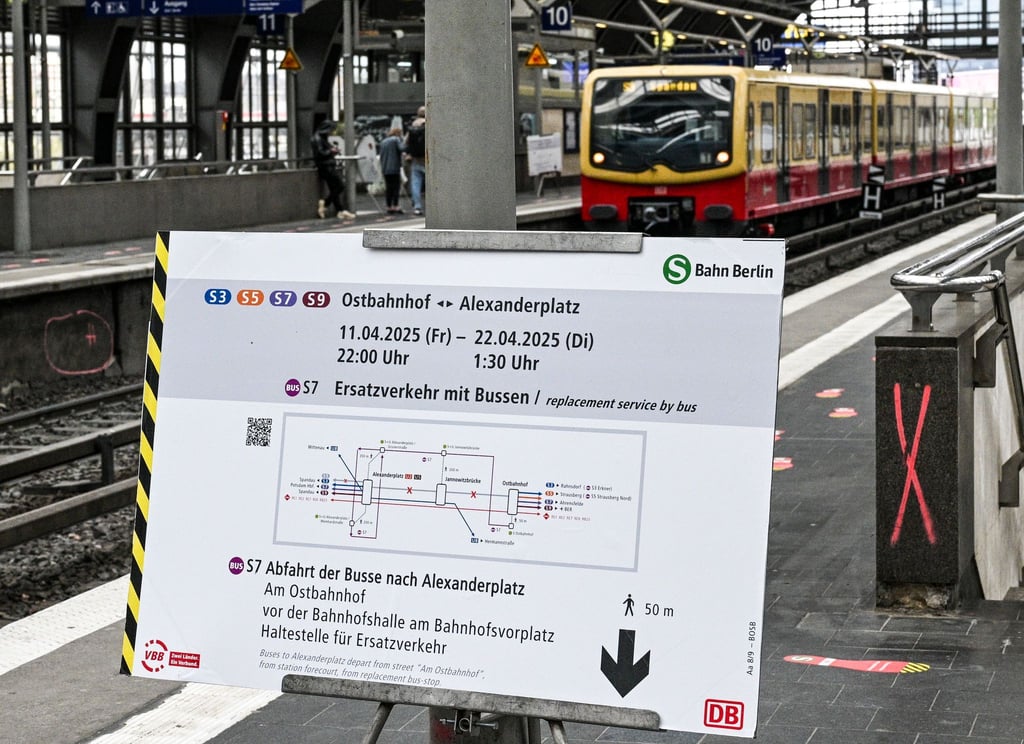 Die Kernsanierung des Ostbahnhofs ist weitgehend abgeschlossen. Dafür stehen 2026 an anderen Bahnhöfen Arbeiten an. (Archivbild)
