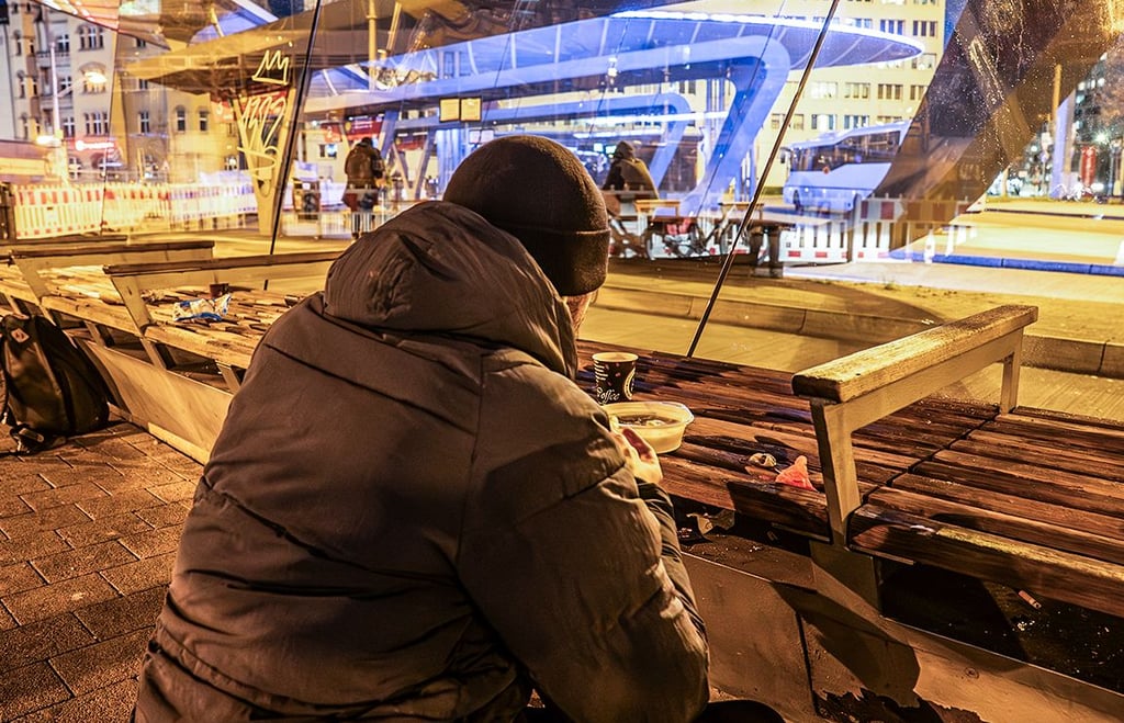 Darunter sind auch Jüngere, wie der 24-jährige Max.