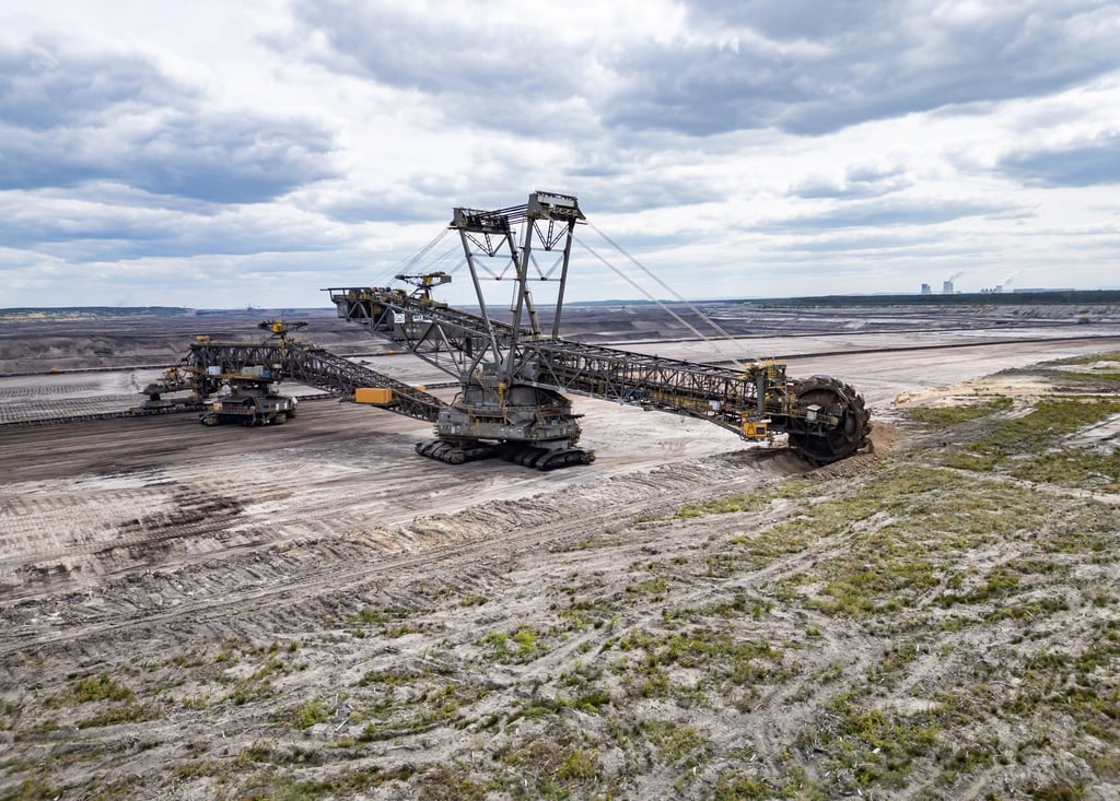 Die Leag plant, für die Erweiterung des Tagebaus Nochten auch ein bisher privates Waldstück abzubaggern. (Archivbild)