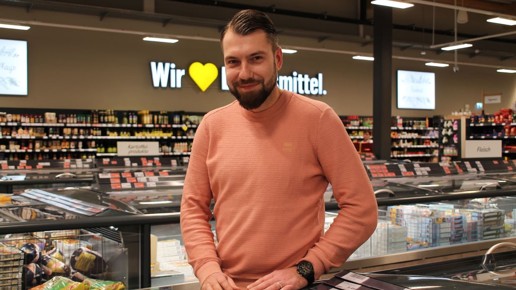 Seit November führt Florian Sabais den Edeka-Markt auf der Silberhöhe in Halle als selbstständiger Unternehmer.   