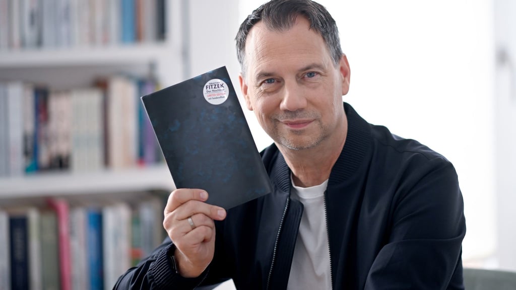 Fitzek bekommt auch selbst am liebsten Bücher geschenkt. (Archivbild)