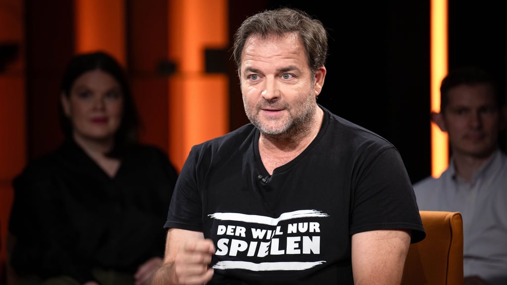 Martin Rütter redet in seinem Podcast von Magdeburg. 