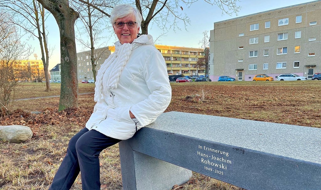 Statt zu trauern, freut sich Marlies Rohowski über die Realisierung der Stifterbank für ihren verstorbenen Mann.