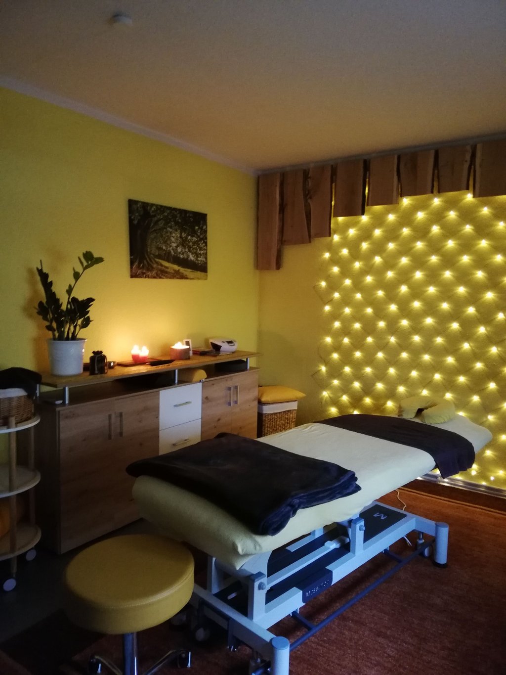 Fanny Bock bietet in ihren Praxisräumen verschiedene Massagen als Privatleistungen an.