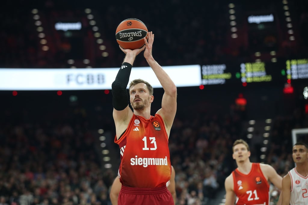 Europameister Andreas Obst kassierte mit den Bayern-Basketballern in der Euroleague die nächste Niederlage.