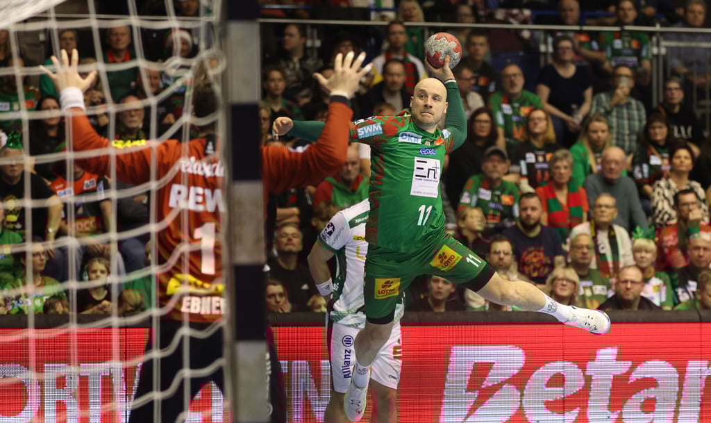 Der Schwede Daniel Pettersson hat für den SC Magdeburg schon über 700 Tore geworfen.  